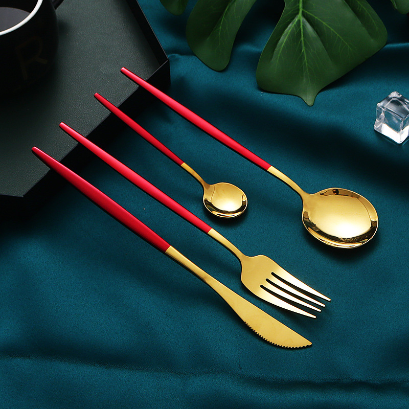 Cuchillos de acero inoxidable cuchillos y tenedores cucharas de cubiertos portugueses Amazon comida occidental transfronteriza cuchillos y tenedores cucharas de filete