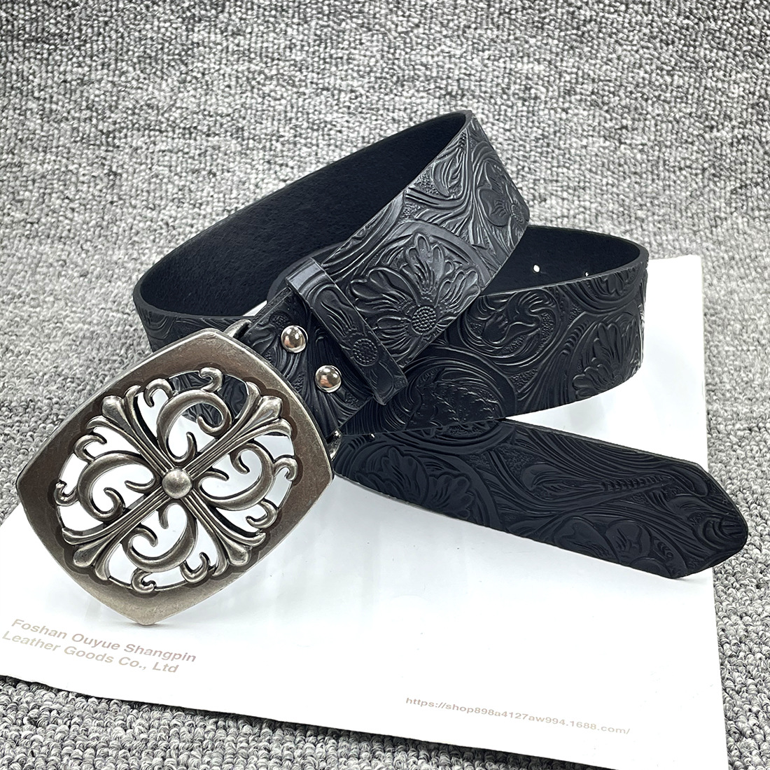 [embossed] no. 2 belt / 110cm total length 3.8cm width