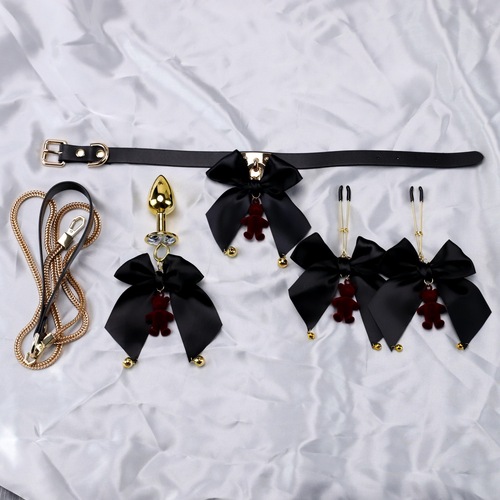 Bear-themed set SM sex toys, nipple clamps, anal plugs, collar, vaginal clamps, couples' sex items, bells, bowknots, anal plugs