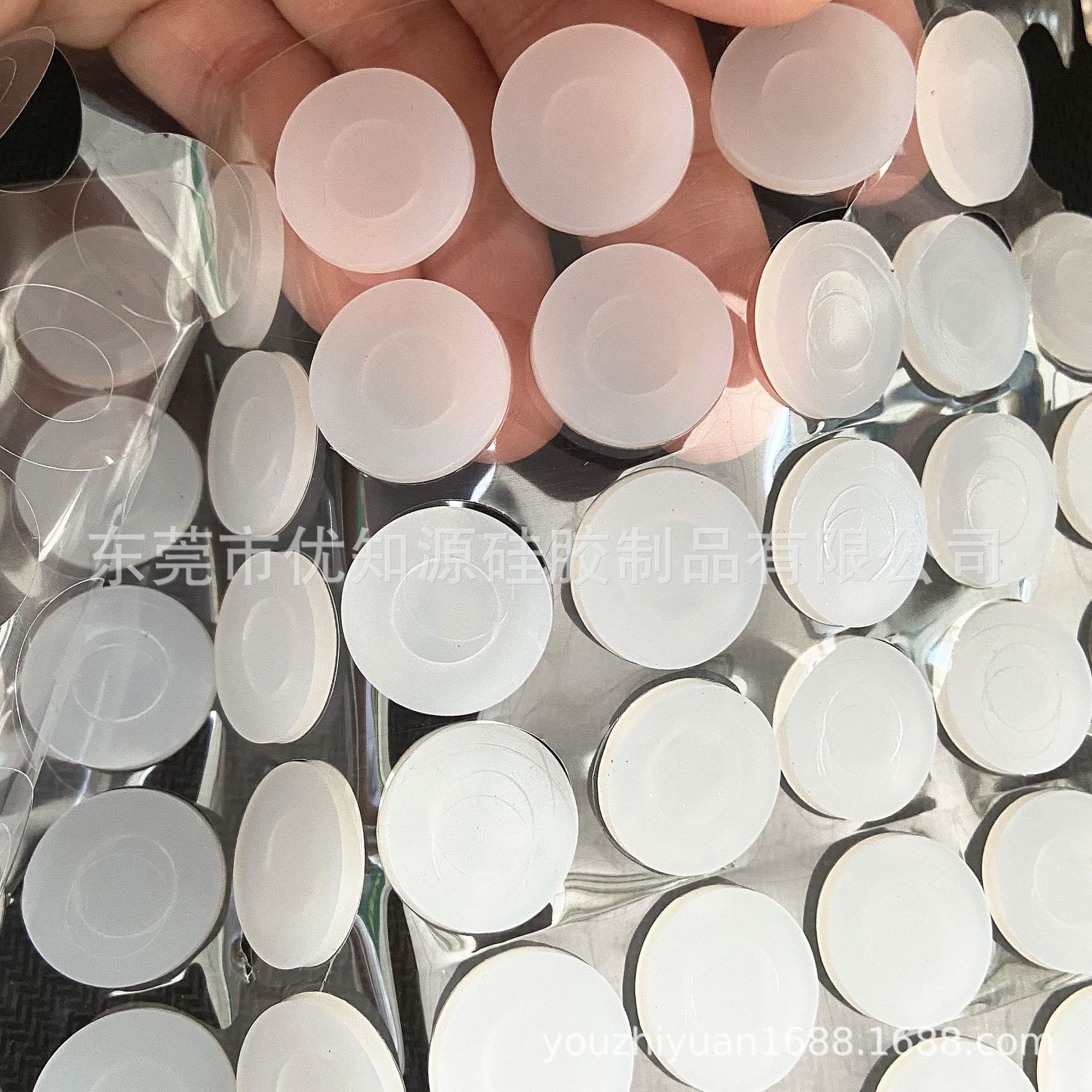 厂家批发硅胶垫 黑色防撞硅胶垫片半透明方型单面自粘硅胶脚垫