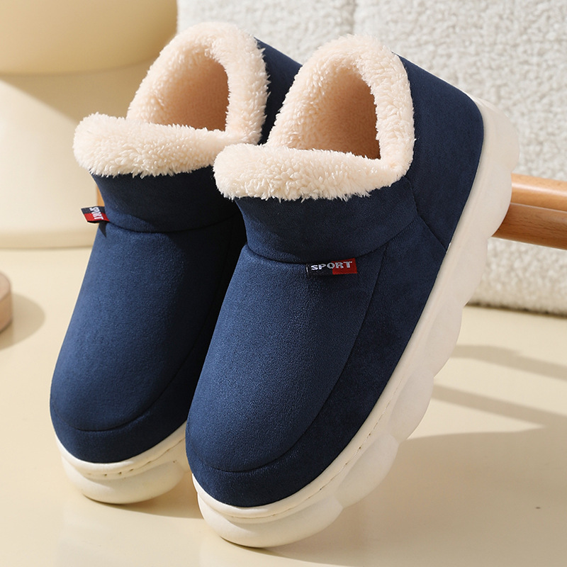Zapatos de algodón con tacón para interior de nuevo estilo de invierno para que las parejas los usen al aire libre con tacón y botas de nieve para hombre de suela gruesa y cálidas de terciopelo para i