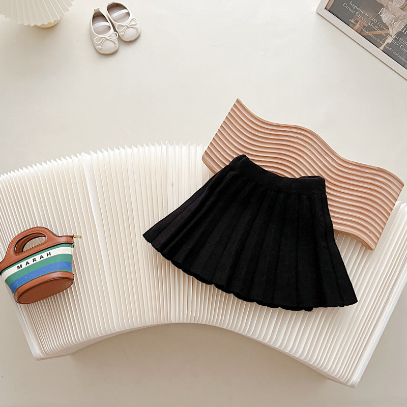 JINYONG estilo de escuela de niñas con pantalones de cinturón transfronterizos de niñas envolvidas con hilos doblados y medio vestido negro conjunto universal