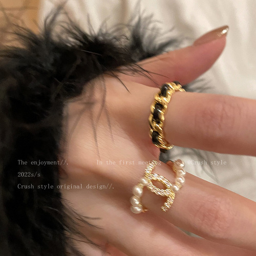 Pearl Zirconium Open Ring for Women, Unique Design, High-End Index Finger Ring, Influenced by the Style of Audrey Hepburn, Fashionable and Personalized Ring