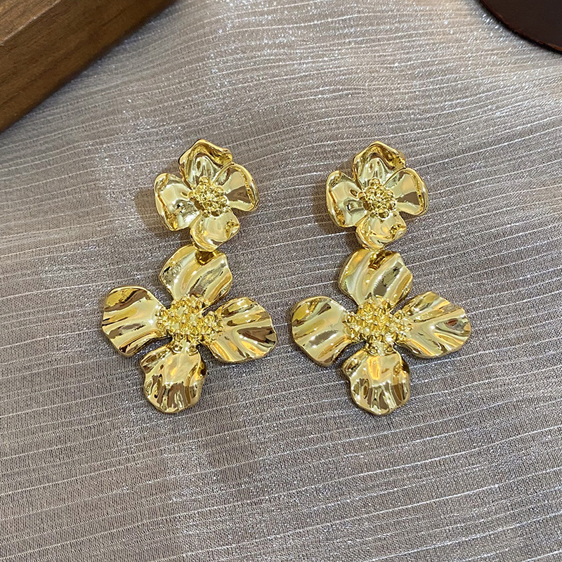 1631 gold, flowered