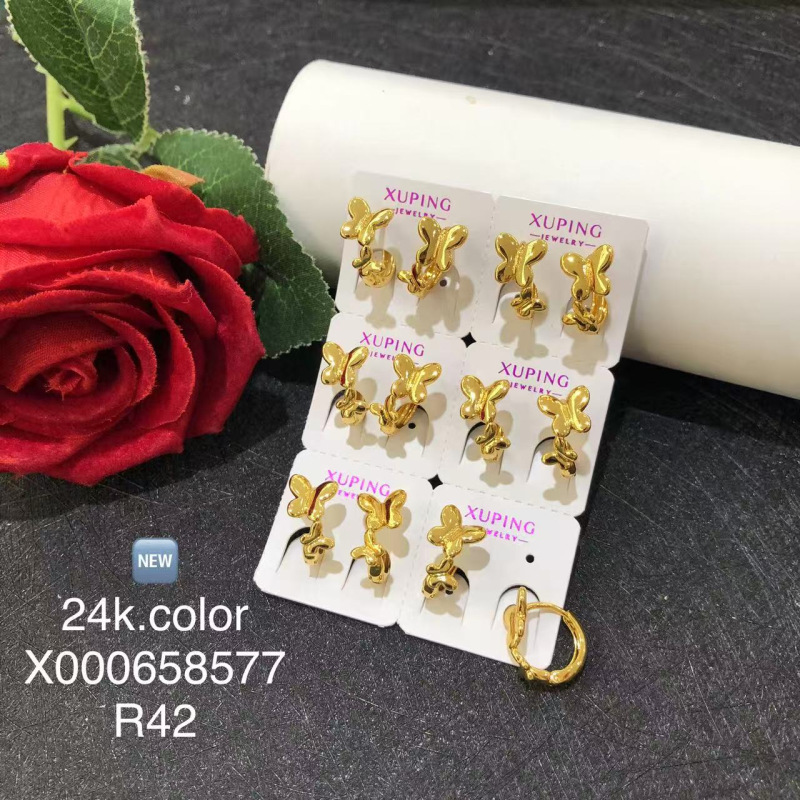 Hapones de orejas de cobre de aleación de cobre chapado en 24K orejas de moda ligera de lujo para mujeres aretes de orejas de estilo coreano joyas personales