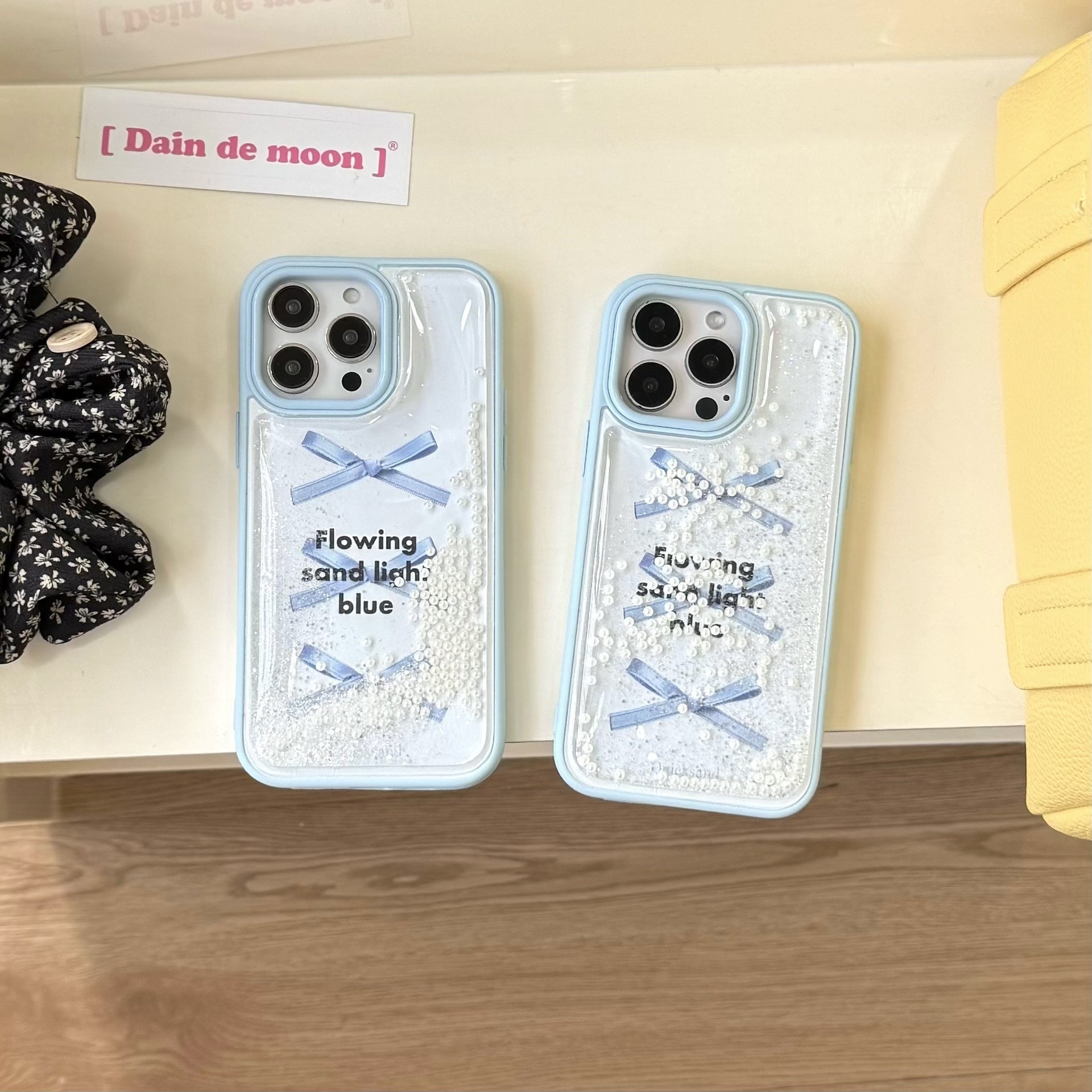 Arenas movedizas de perlas con lazo azul fresco para Apple 15ProMax funda para teléfono 16Pro Nuevo 14/13 Mujer