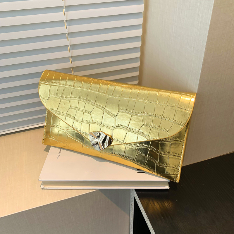 Diseño de nicho bolso de alta calidad para mujeres 2024 bolso de mano con patrón de cocodrilo de moda bolso de sobres de mujer bungee