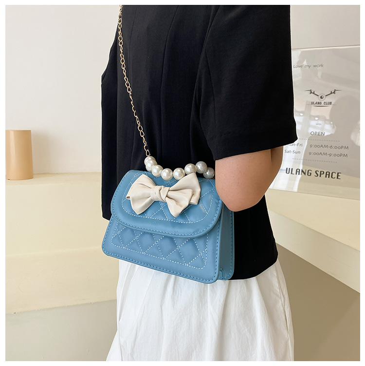 Simple Pearl Bow One Shoulder Messenger Small Bag Wholesale Nihaojewelry display picture 12