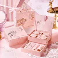 Yilu Accompanying Beauty Makeup Двенадцатидневная двухслойная подарочная коробка с подарочной сумкой для влюбленных 520 Китайский День святого Валентина для влюбленных, жен и подруг