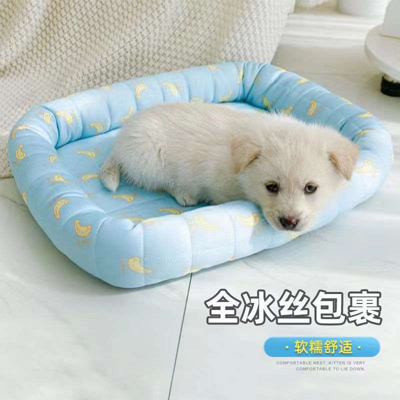 Alfombra de enfriamiento de verano para mascotas Alfombra de seda de hielo de verano para mascotas Cera fresca para gatos Alfombra para gatos Cama para perros impermeable y transpirable para mascotas