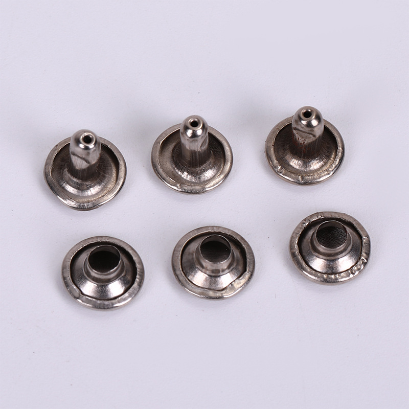 Metal madre remache cinturón bolso plano redondo sombrero bolso botón de ropa accesorios pin de doble cara
