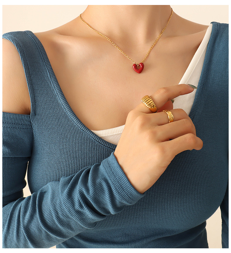 fashion hollow titanium steel necklace dripping oil heart earring