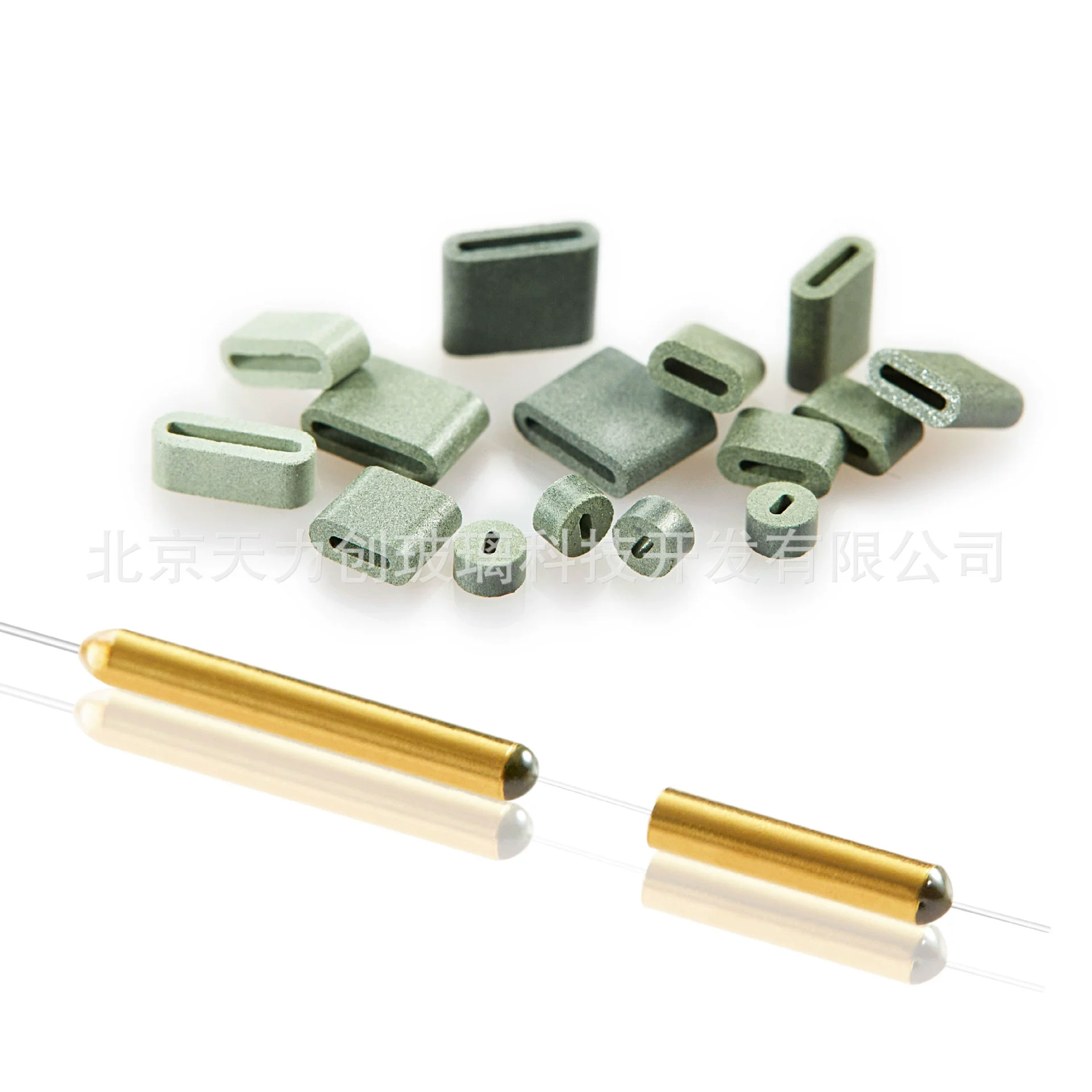 Сверхнизкотемпературный стеклянный припой (320-380 ℃) стеклянный порошок или спеченная заготовка перед съемкой