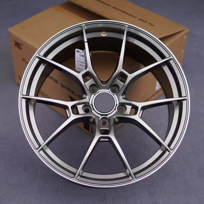 Ling Kweijia, Hub - 16x7j-04-model-high-gloss-black