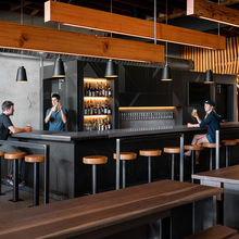 墙面原木木饰面 多层复合木饰面 白色描金木饰面 密度板做木饰面