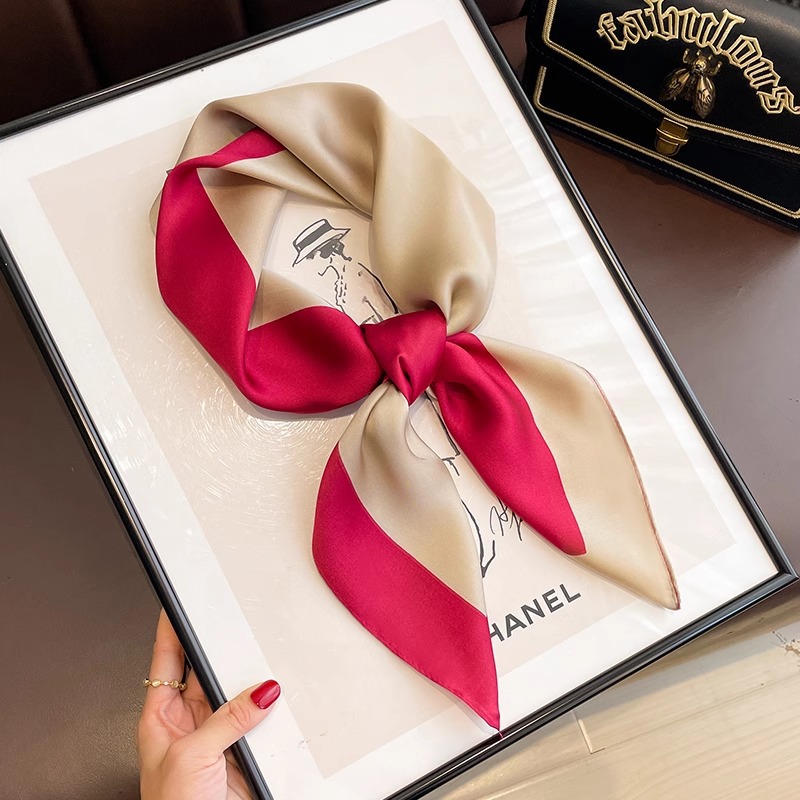 Bufanda de seda a rayas en blanco y negro para mujer primavera y otoño con una pequeña camisa cuadrada protector de cuello babero profesional bufanda de gasa fina