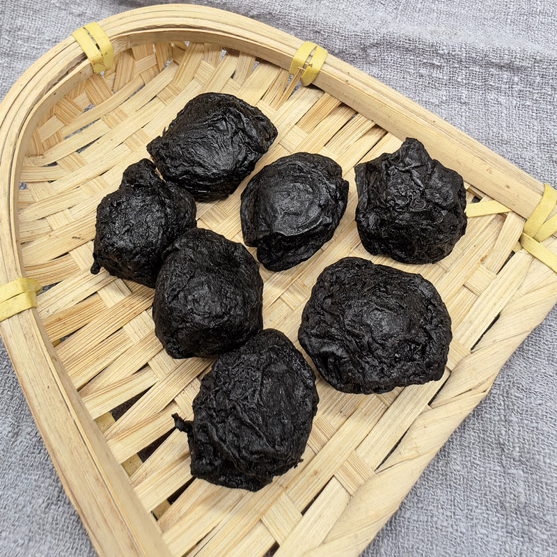 Dried Dark Plum Wu Mei 100g Smoked Chinese Herbal Plum for Tea and Decoction quality and texture