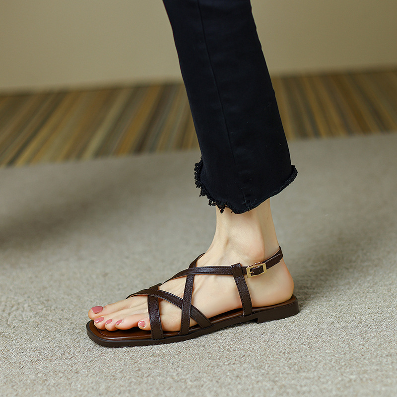 Dép sandal nữ xỏ ngón đế bệt da bò dệt hở mũi phong cách La Mã — Màu nâu