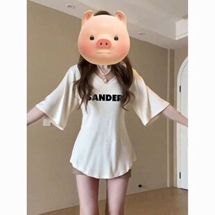 㼑��L�ɳڸ�����ŮV�I�����t��Ů���������@�ݼ�ɫ���|����Ů