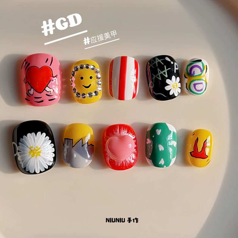 Gd G-Dragon Style Handmade Nail Art, Instagram-Style Concert Support Nails, Hand-Painted, Brightening Effect, Sweet and Cute, Unisex