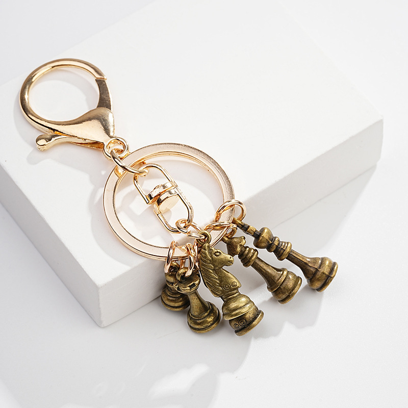 European-style retro chess metal plating key ring pendant cross-border creative car bag key chain pendant