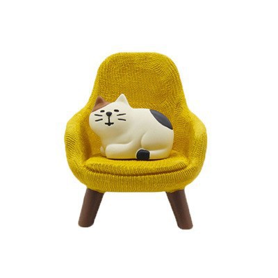 노란 고양이 소파