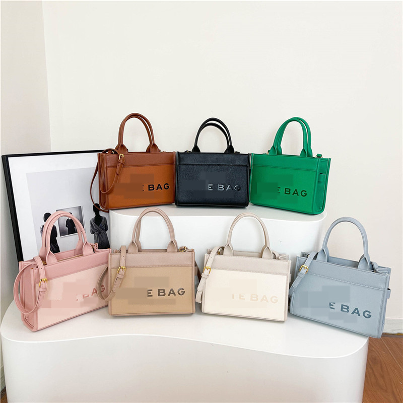 Nuevo bolso alfabeto paja tendencia de moda transfronteriza nuevo bolso de hombro portátil de todo fósforo bolso de mensajero