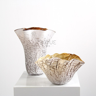 Light Luxury Minimalist White Crack Petal Mouth Special-shaped Glass Vase Model Room Villa High-end Floriculture Ornaments