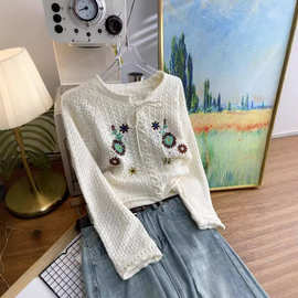 学院风长袖毛衣女修身显瘦上衣短款手工钩花绑带米白色针织衫4757