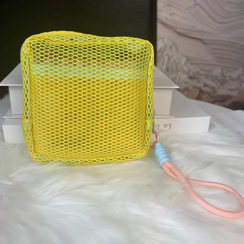 Storage Bag — Capacious Cosmetic Organizer, Mesh Pouch with Hand Strap, Multi‑color Options