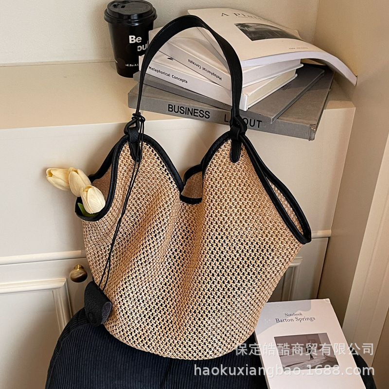Large Capacity Women's Handbag Summer 2025 New Beach Vacation Tote Bag Casual Shoulder Woven Straw Bag - Thumbnail 2