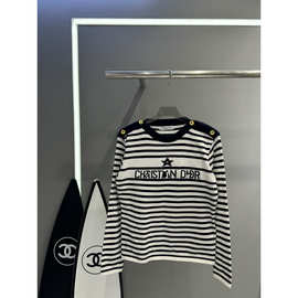 2025秋季新款条纹提花时髦肩扣百搭修身显瘦休闲针织衫毛衣女