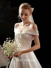 法式缎面一字肩轻婚纱2025新款新娘小个子影楼旅拍轻婚纱一件代发