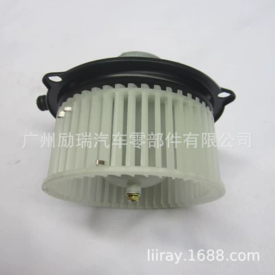 Automotive air conditioning evaporation fan suitable for