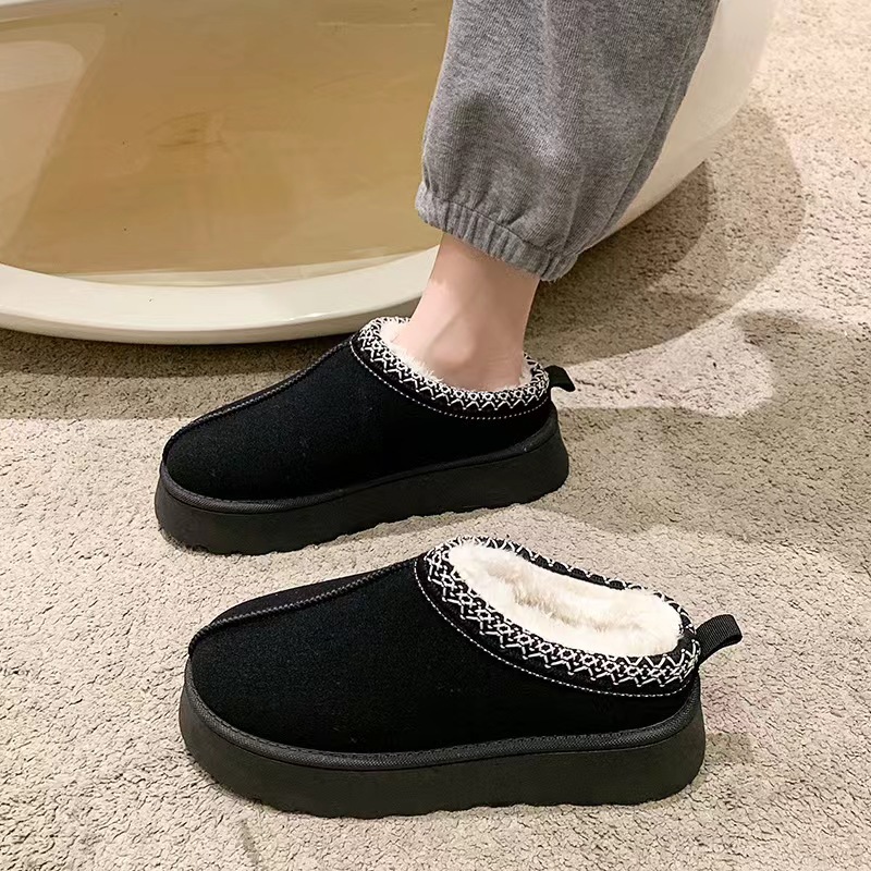 Botas de nieve cálidas con tacón alto para mujer, otoño-invierno 2024, nueva moda, punta redonda integrada, suela gruesa, venta al por mayor con forro polar.