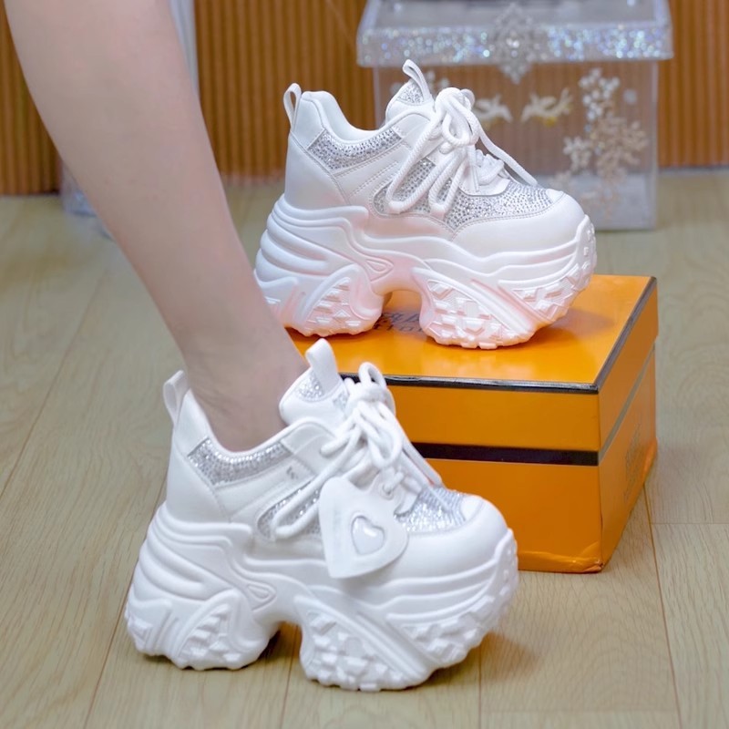Los zapatos de papá y mujer en el otoño de 2026 nuevos zapatos casuales muffin, zapatos deportivos de altura gruesa de moda. image 5