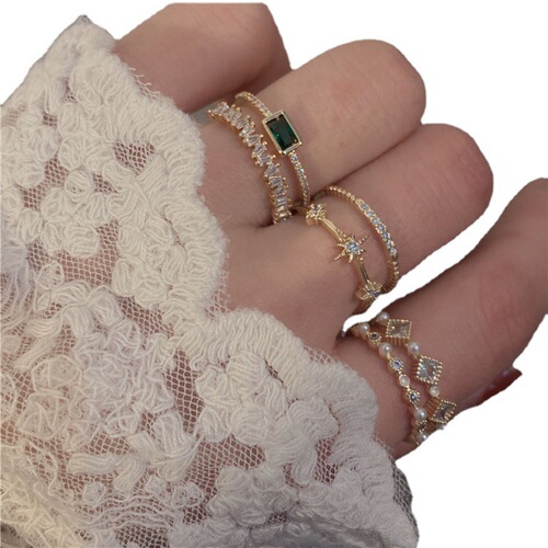 High-end light luxury emerald double-layer open ring for women, starry and exquisite full diamond ring ins fashion temperament