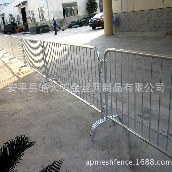 人群控制隔离杆钢管热镀锌 导流人员人群控制栅栏 人群控制障碍栏