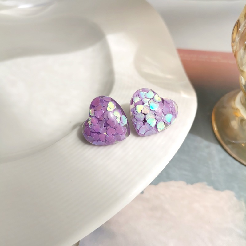 Fashion Heart Shape Resin Ear Studs display picture 2