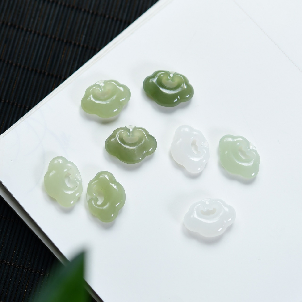 天然和田玉吊坠祥云如意锁项链男女款厂家批发平安扣珠宝饰品