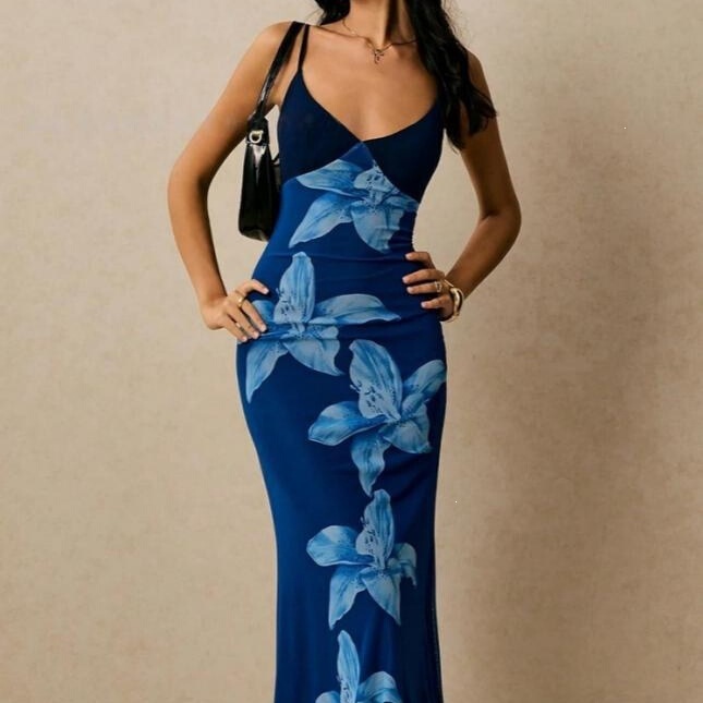 Cross-border French V-neck summer dress with lily print, waist-cinching, INS sexy and elegant evening long dress Cross-border French V-neck summer dress with lily print, waist-cinching, INS sexy and elegant evening long dress