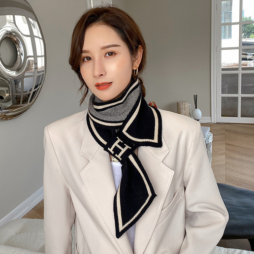Knitted wool lazy cross short scarf for girls, plaid autumn/winter warm and elegant silk scarf, neck warmer small scarf