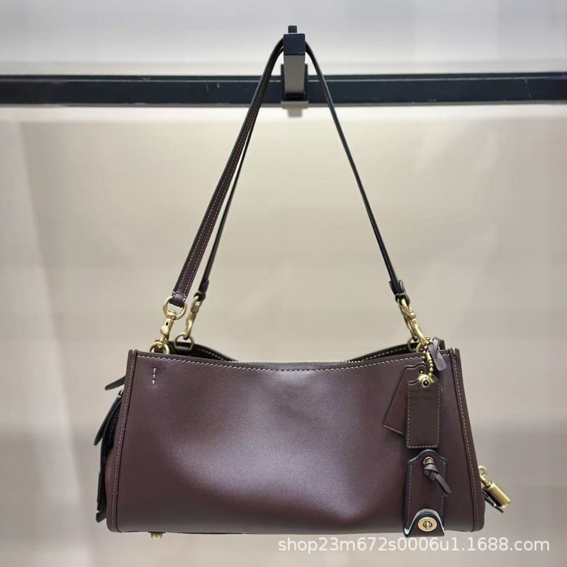 2026 New Niche Design Large Capacity Women's Shoulder Bag, Handheld Bag, Baguette Underarm Bag, Commuter Bag - Thumbnail 6