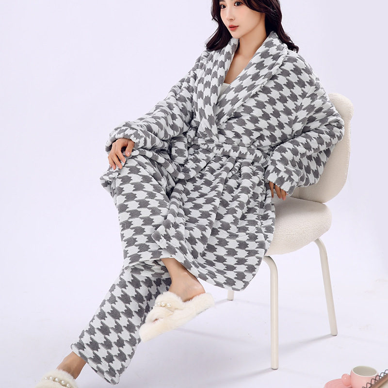 남성과 여성을위한 가을과 겨울 새로운 산호 양털 두꺼운 하운스 나이트 가운 긴 따뜻한 목욕 가운 세트 커플 잠옷