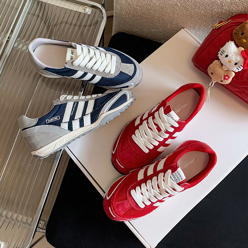 Giày sneaker nữ đế dày phong cách retro cổ điển, tăng chiều cao nhẹ, thoáng khí — xanh lam, màu đỏ