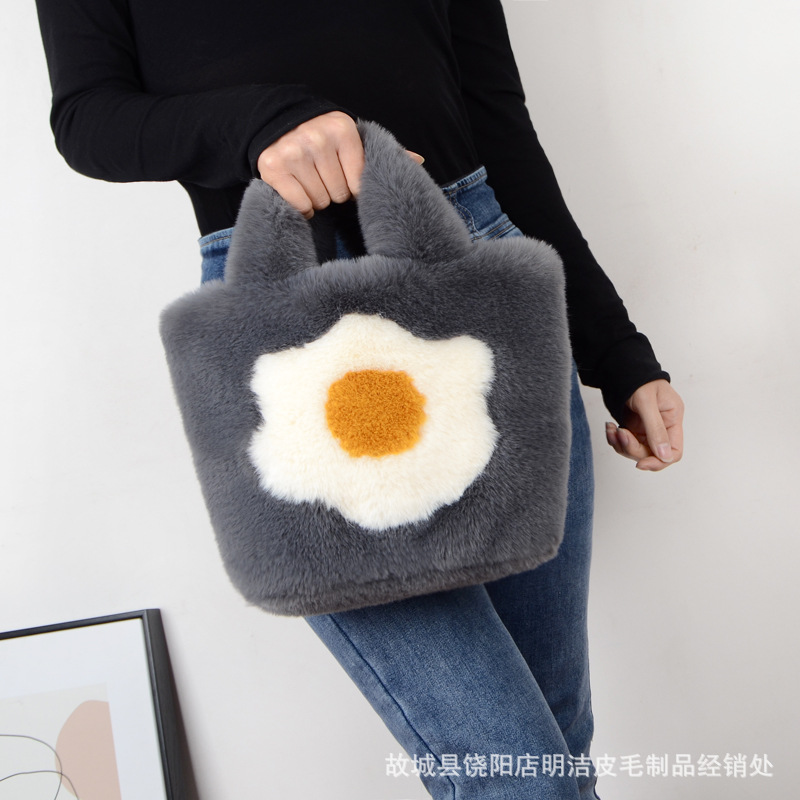 2022新款鸡蛋包秋冬仿毛包网红时尚大容量包单肩斜跨包链条包