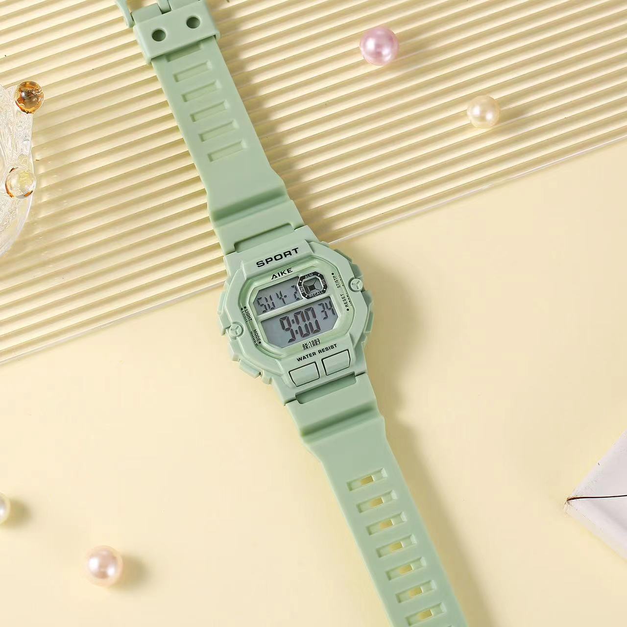AIKE1983 Aike Square reloj electrónico Junior High School estudiante de escuela primaria reloj deportivo de moda impermeable cultural creativo reloj en caja