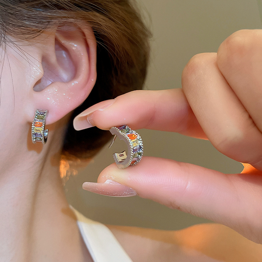 Aguja de plata, circón, copo de nieve, borla, pendientes de perlas, pendientes de todo fósforo de nicho femenino, pendientes de temperamento de moda, lujo ligero, sentido de alta gama