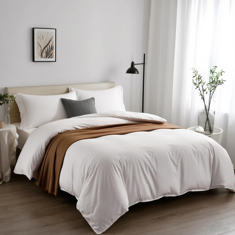 Juego de Ropa de Cama de Satén Blanco de Algodón Puro para Habitaciones de Hotel y Hostales, Juego de 4 Piezas, Alto Número de Hilos y Alta Densidad.