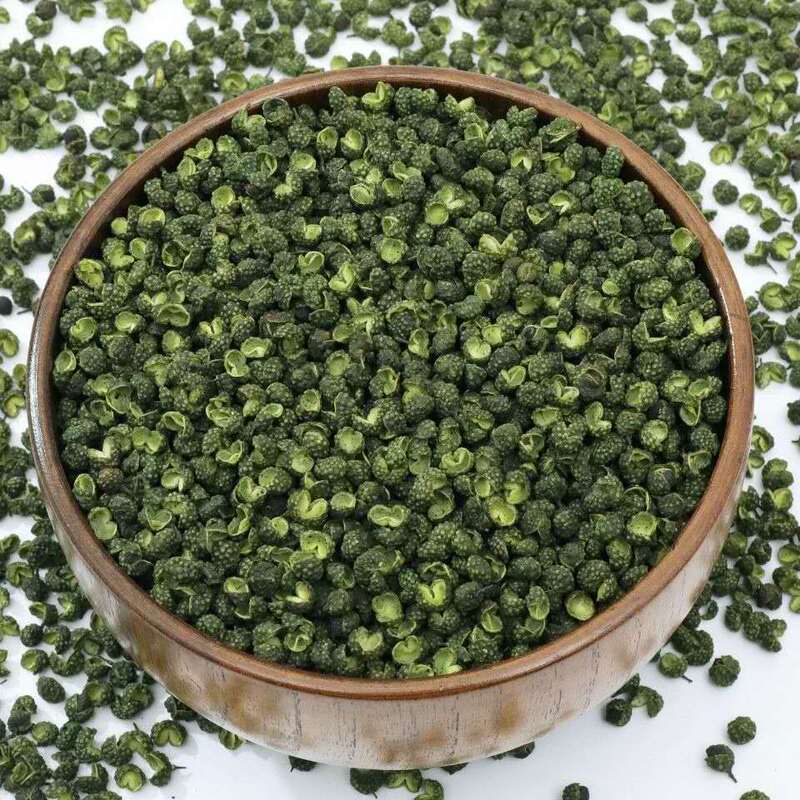 Green peppercorns, extra spicy Sichuan peppercorns, bulk Hanyuan green peppercorns, dried green peppercorn powder, spices and seasonings for home and commercial use Green peppercorns, extra spicy Sichuan peppercorns, bulk Hanyuan green peppercorns, dried green peppercorn powder, spices and seasonings for home and commercial use